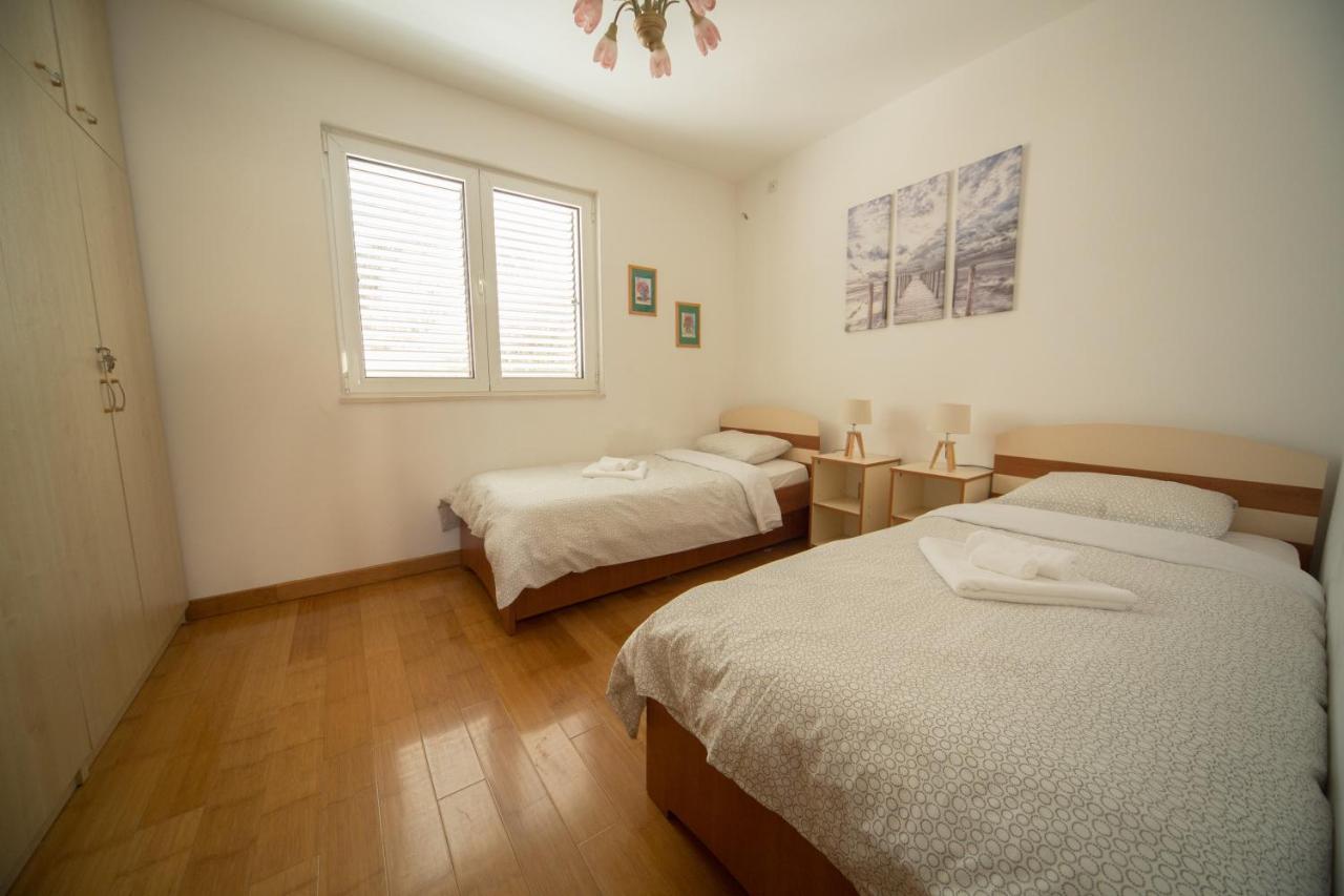 Zen Apartment Przno Светі-Стефан Екстер'єр фото